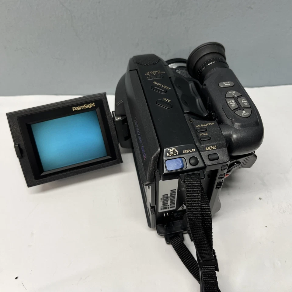 Panasonic Palmcorder PV-L558 VHS Camcorder w/Battery- Charger-Manual-For Repair - Image 2 of 4