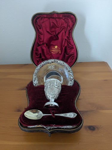 Stunning Antique Ornate Hallmarked Sterling Silver Christening Egg Cup Set, - Picture 1 of 19