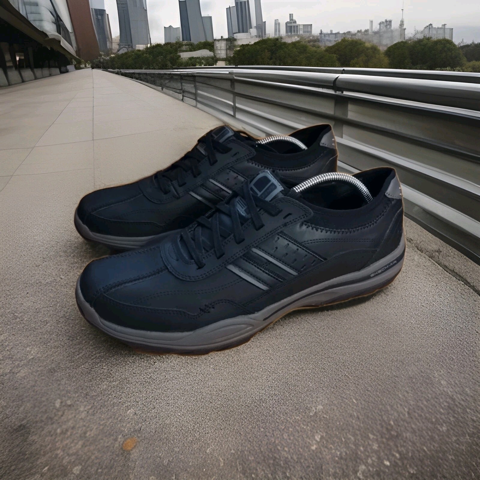 SAOLA Scarpe Oxford casual nere Skechers Classic Fit 'Air Cooled' SN 65055 taglia US 11