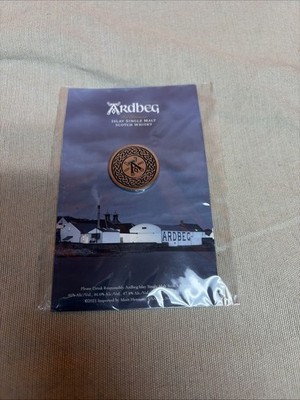 ARDBEG ISLAY SINGLE MALT SCOTCH WHISKY ENAMEL LAPEL HAT PIN *BRAND NEW*