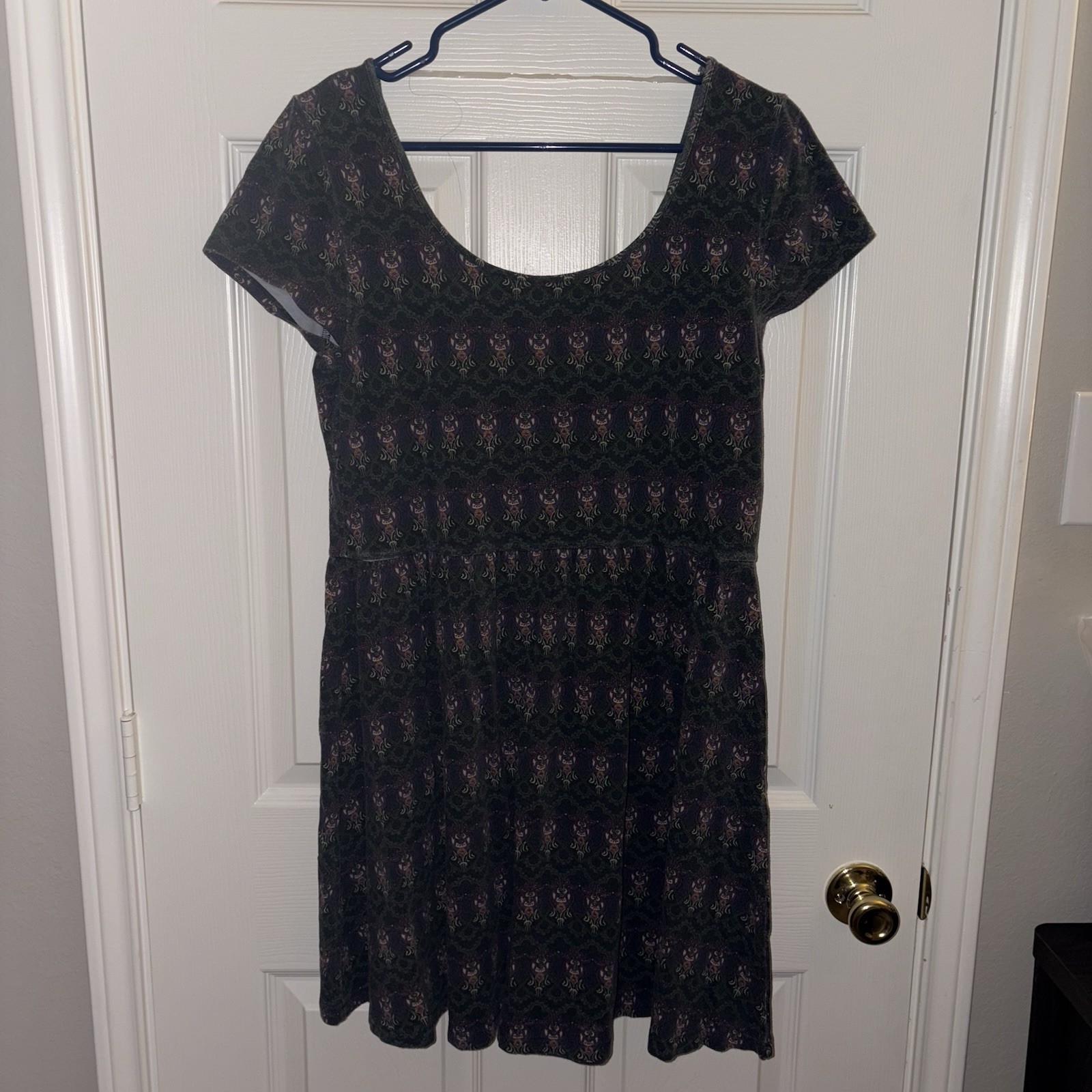 Picture 1 of 5