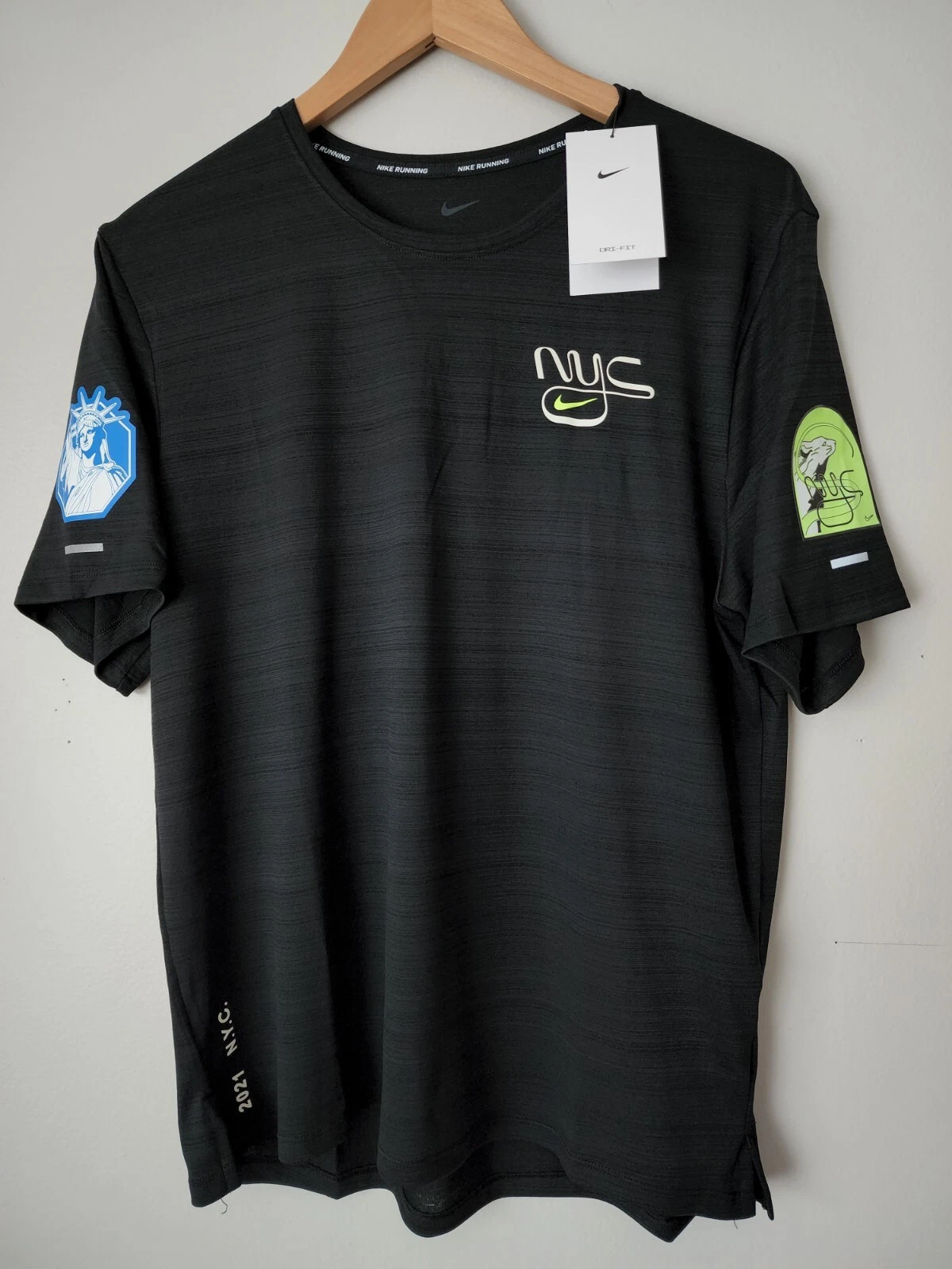 Nike Dri-FIT Miler NYC Size 2XL Short Sleeve Running Top - DN7509 010 Nwt