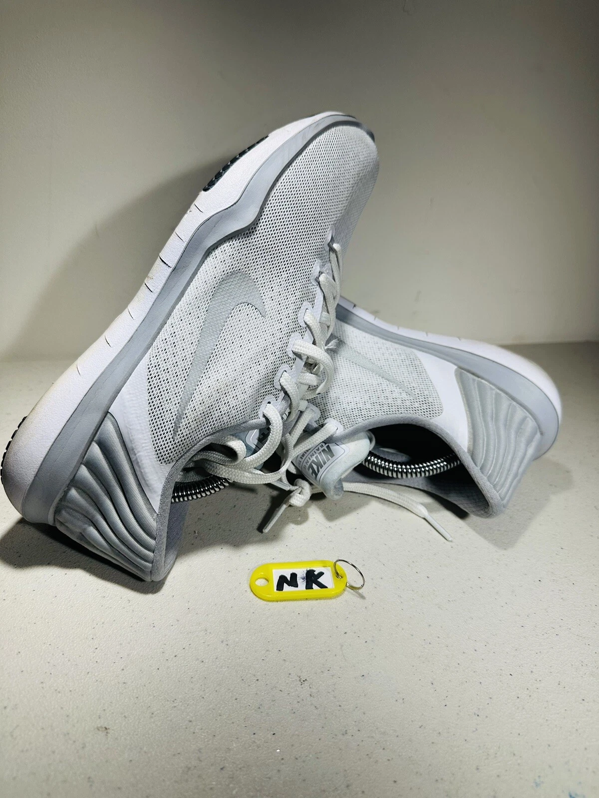 Chaussures d'entraînement femme Nike 852467 100 Flex Supreme TR 5 blanc gris US 9 Flywire