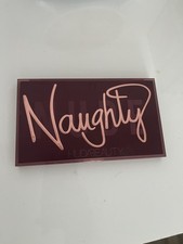 HUDA BEAUTY Naughty Nude Eyeshadow Palette 