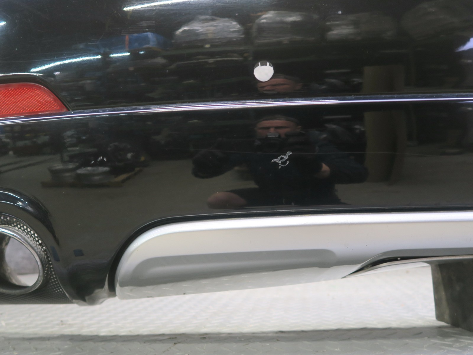2017-2020 MASERATI LEVANTE M161 REAR BUMPER COVER NO PDC SENSORS NERO BLACK
