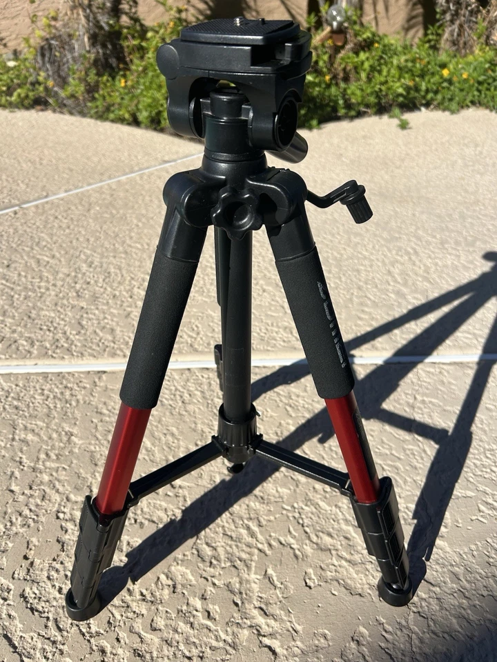 Tripé de viagem profissional de alumínio ZOMEI Q111 cabeça de panela para câmera digital/DSLR - Imagem 3 de 4