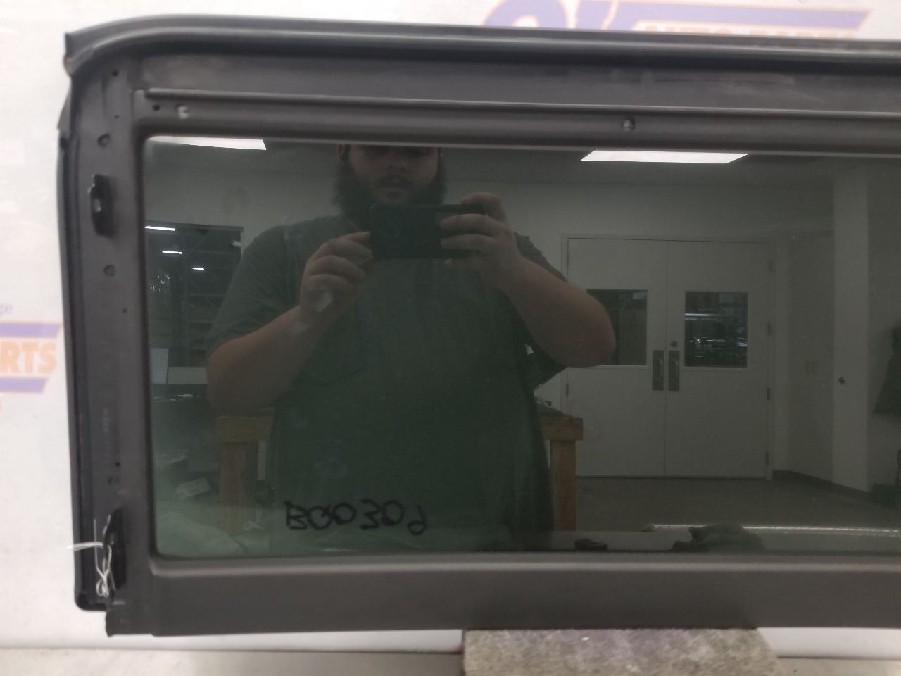 Maserati Levante Rear Rear window