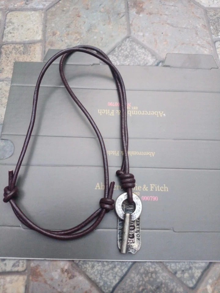 Abercrombie Fitch Brown Leather adjustable Necklace for Men - Image 2 of 4