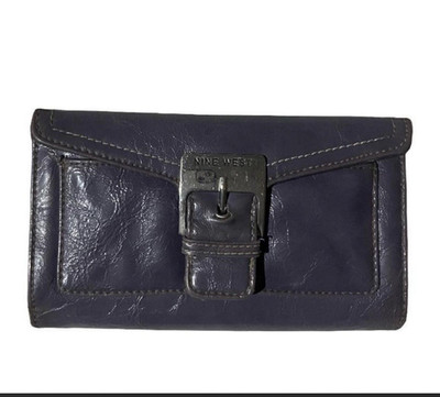 Nine West Grey Women's Bifold Clutch Wallet, Buckle & Zip Pocket, Credit Card