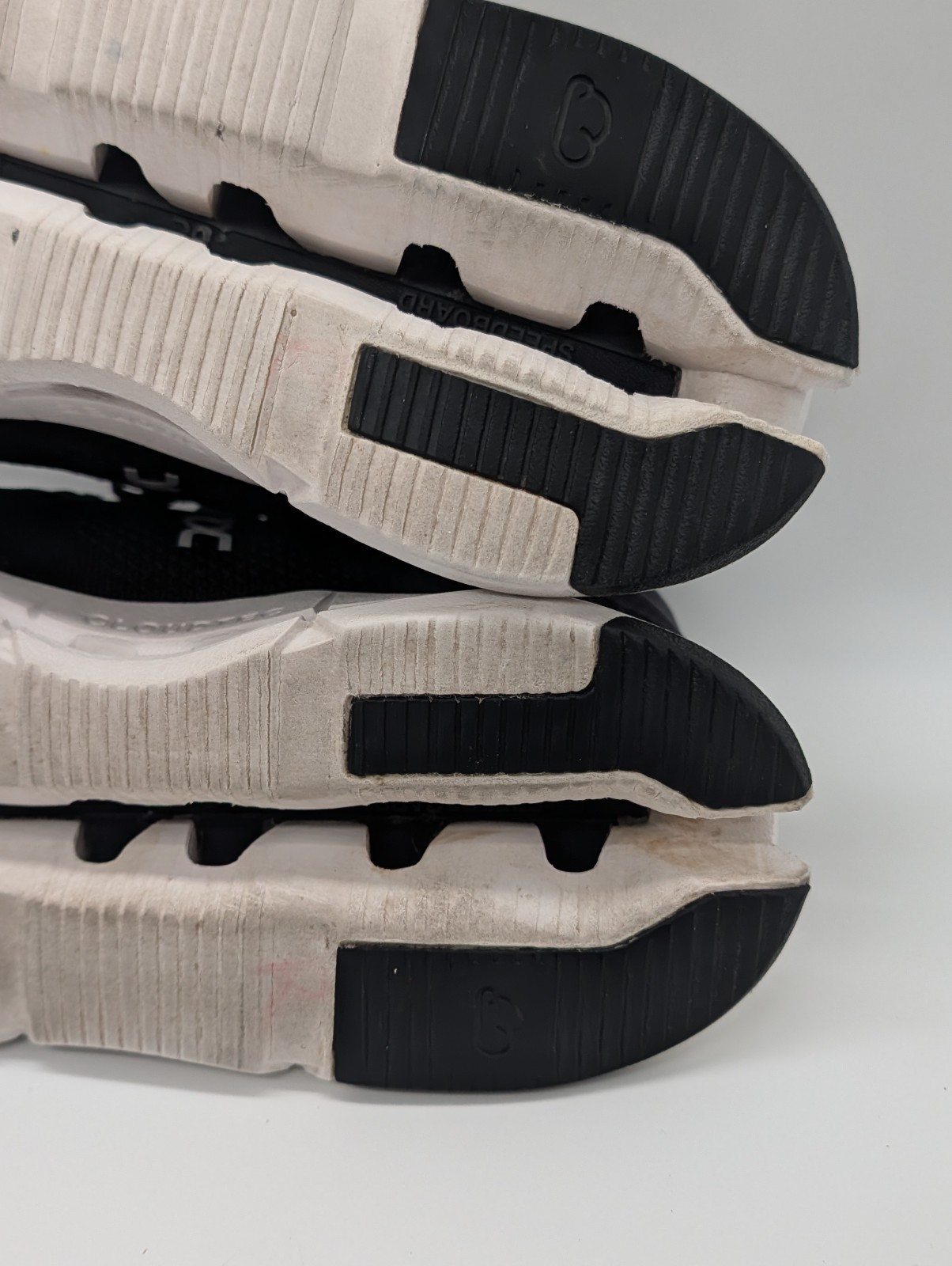 On Cloud Cloudnova Phantom Black Running Athletic… - image 13