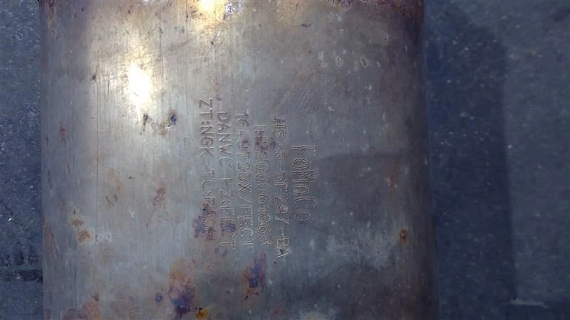 Conjunto de silenciador de escape Ford Fusion 2017-2020 convertidor catalítico HS7Z5F250D Foto 4 de 4