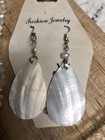White Short Necklace With Matching Pierced Earrings  — photo 2