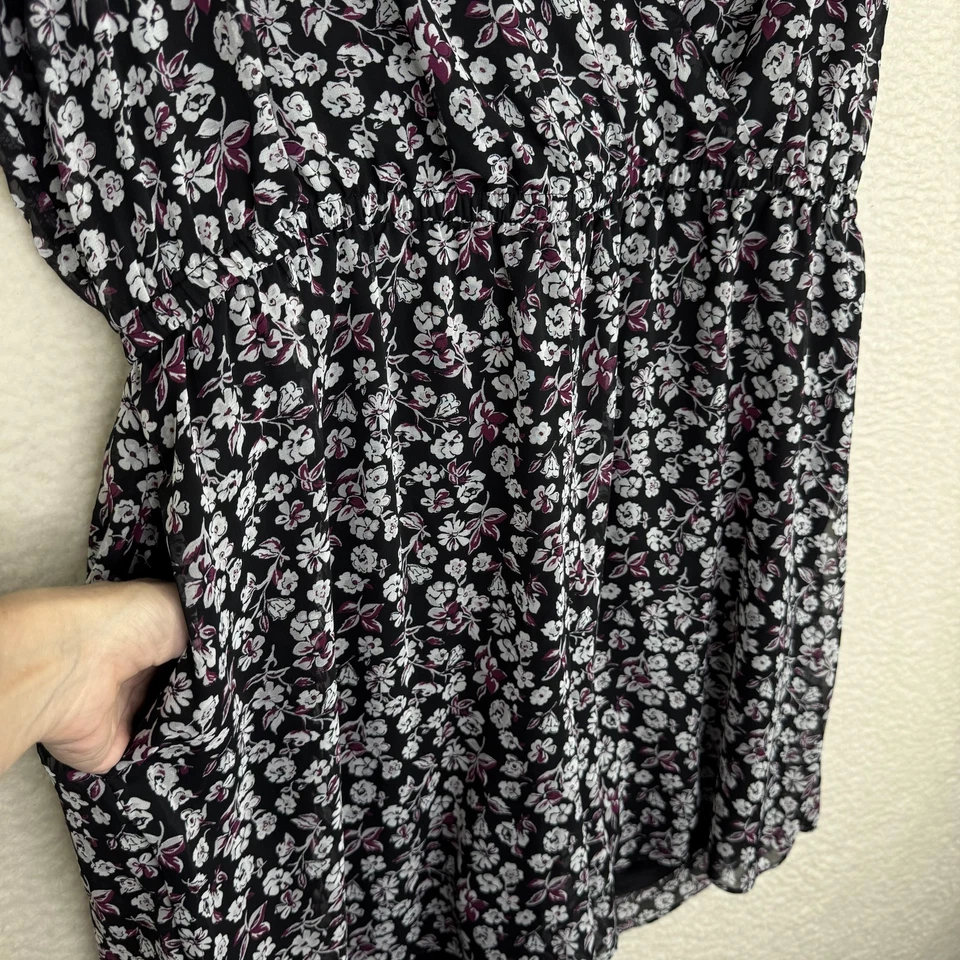 Lane Bryant Romper Womens 14/16 Black Floral V-Neck Flutter Sleeve Lined Pockets - Image 4 of 4