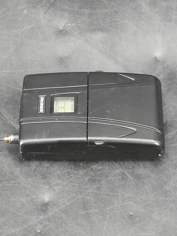 Shure U1-UA Belt Pack Transmitter 782-806 MHz - Image 3 of 4