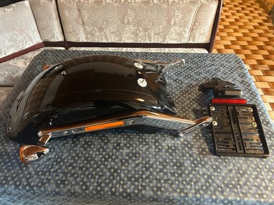 Harley Davidson FLFBS Fat Boy 114 M8 Heckfender schwarz 59500534