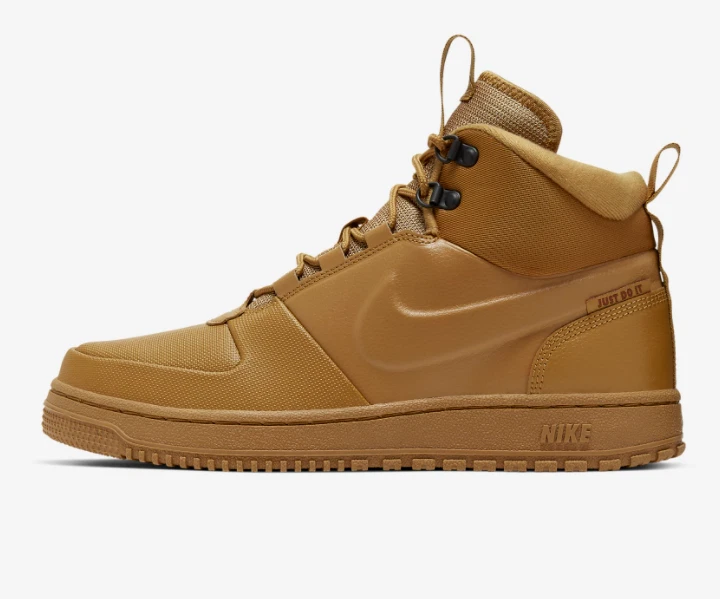 winter nike sneakers