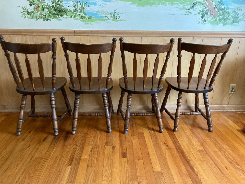 Sillas de comedor vintage de granja hechas en Yugoslavia 1979 estilo cabaña RARAS Foto 4 de 4