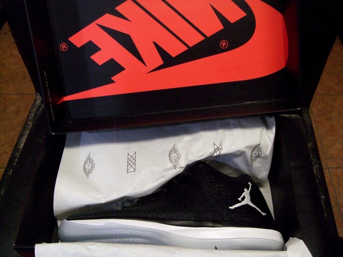 NIKE AIR JORDAN 31 XXX1 RETRO LOW BLACK/WHITE Sz 10.5 1 3 4 9 11