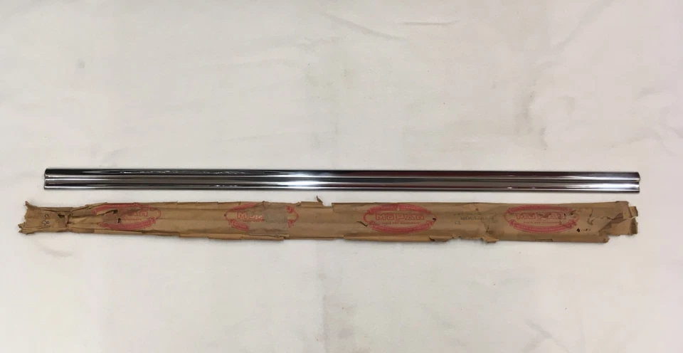 NOS 1955 Plymouth Belvedere para-lama extensão moldura acabamento 4-dr ou vagão - Imagem 2 de 4