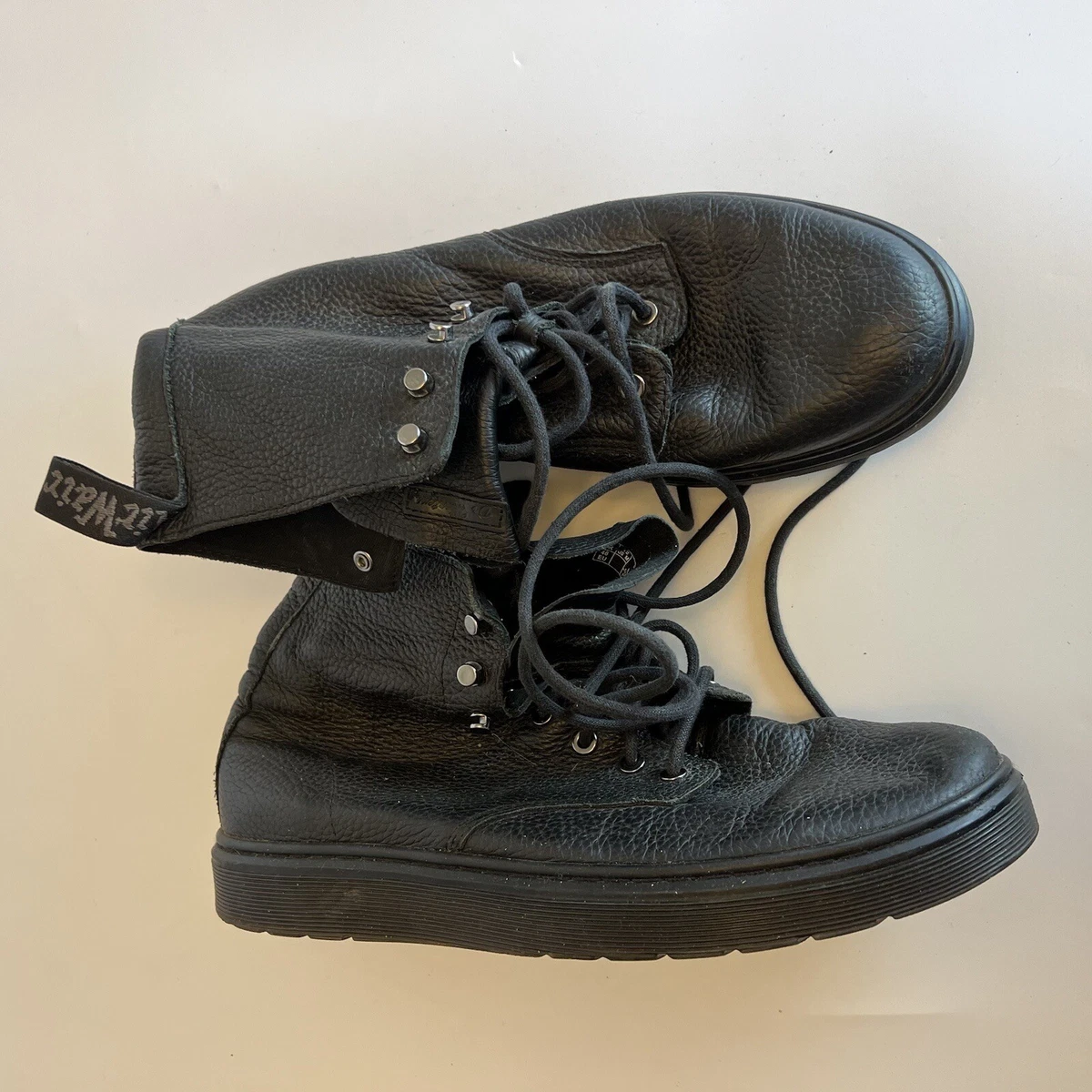 Dr 2025 martens curtis