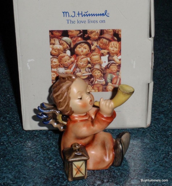 "Tuneful Angel" Goebel Hummel Angel Figurine 359 TMK6 MINT WITH BOX