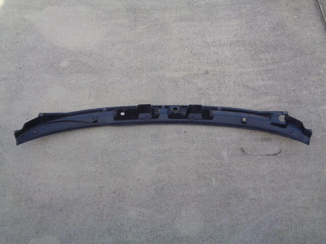 Volvo S40 2000 cubierta de parabrisas rejilla superior limpiaparabrisas cubierta de motor bandeja de lluvia OEM Foto 2 de 3