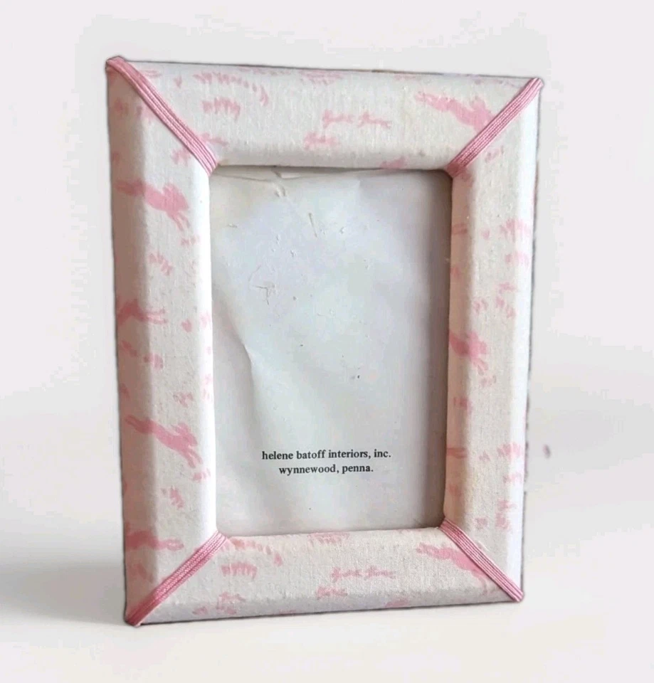 Marco de fotos vintage Helene Batoff rosa blanco tela conejito conejo Pascua Foto 2 de 4