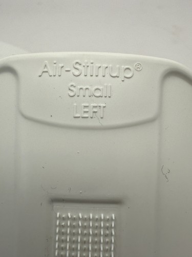 2 Count Air-Stirrup Aircast ankle brace. Standard Small Left. Used. - Picture 6 of 7