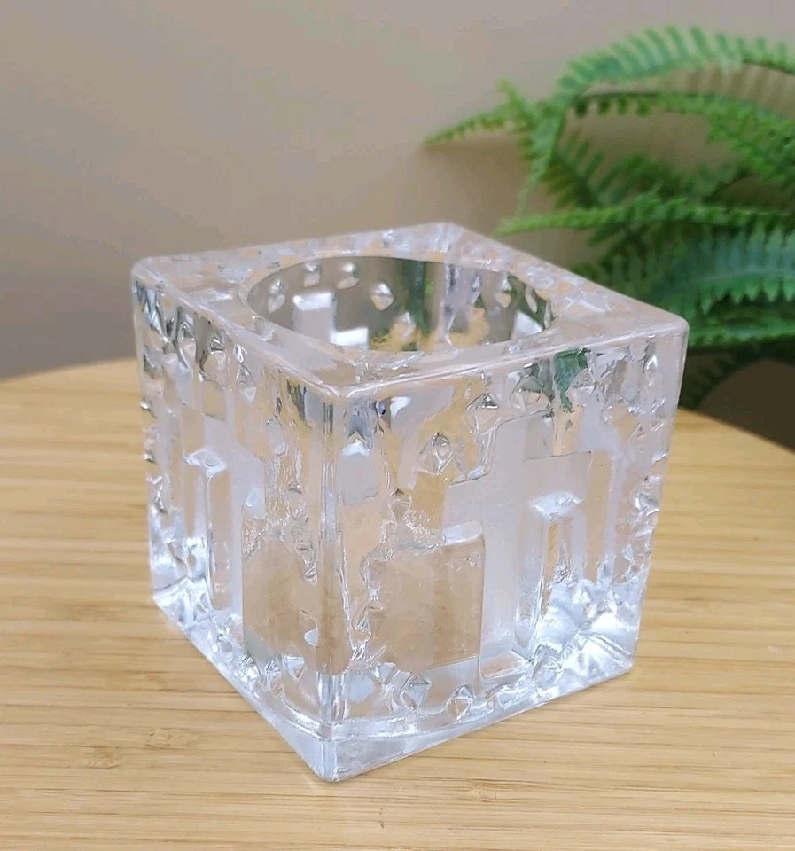 Candelabro votivo cruz de vidrio transparente | Tealight religioso esmerilado / Navidad  Foto 2 de 4