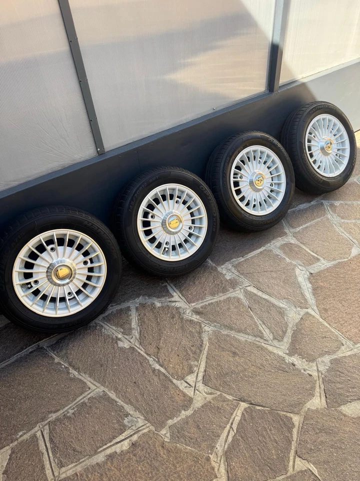 Llantas antiguas Fiat 500 / 126 mk1 - Imagen 1 de 4