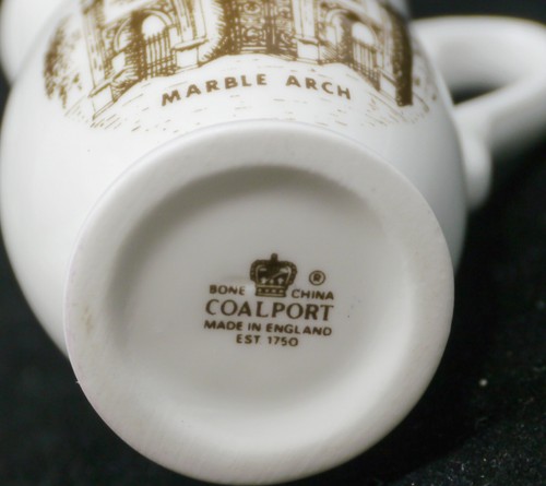 VINTAGE COALPORT ENGLISH BONE CHINA MINI PITCHER SOUVENIR, MARBLE ARCH LONDON - Picture 3 of 4