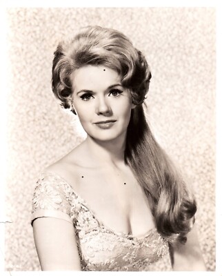 Connie Stevens in Hawaiian Eye (1959)❤️ Hollywood Beauty vintage