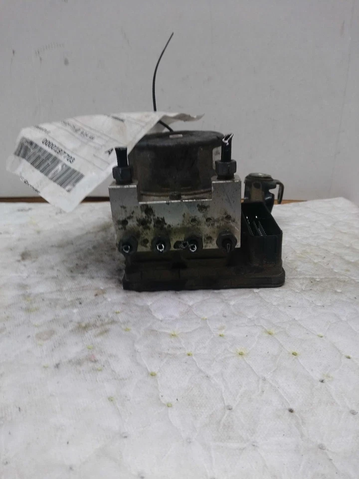 Used ABS Pump and Motor Assembly fits: 2018 Lincoln CONTINENTAL assembly w/o ada Foto 2 de 4