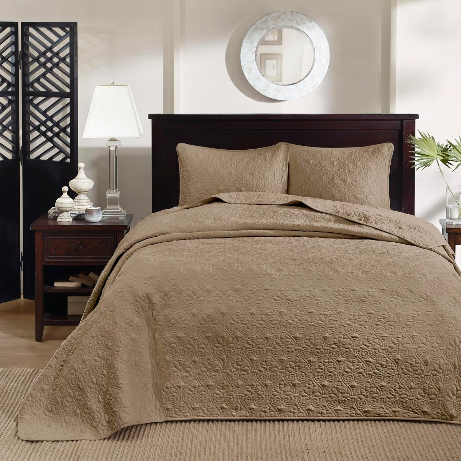 Quebec King 3-Piece Bedspread Set in Elegant Khaki Shade