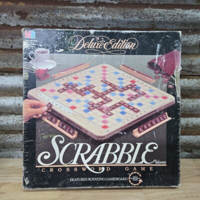 SCRABBLE DELUXE Edition Rotating Turntable Gameboard 1989 #4034 Mahogany Tiles