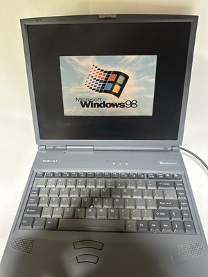 Vintage Toshiba Tecra 8000 PII 14.1'' 8GB Laptop Notebook Computer Windows 98