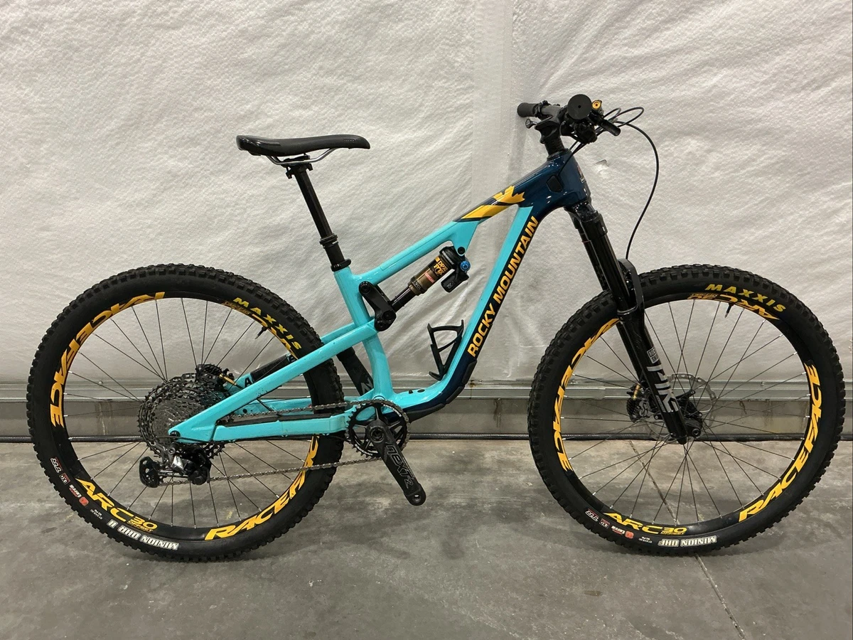 Rocky Mountain Carbon Fiber Full Suspension (Front & Rear) Bikes