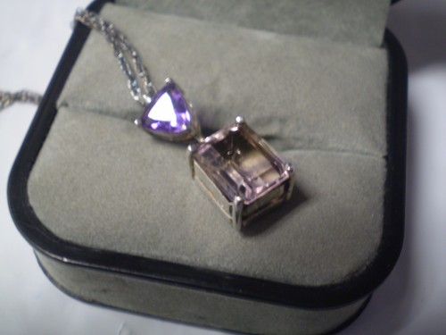 925 Sterling Silver Ladies Link Necklace w/2 Amethyst Pendant         3.7 grams - Afbeelding 1 van 3