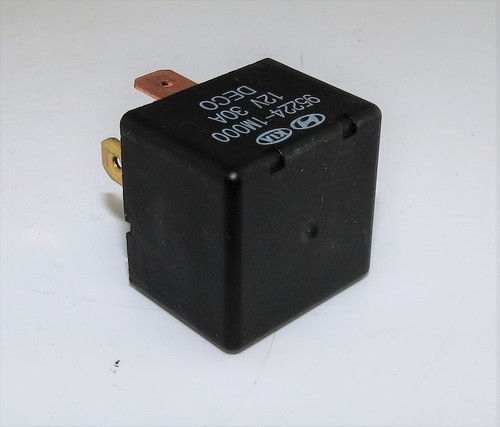 Relé negro multiuso original Hyundai Kia 4 hojas 95224-1M000 12V 30A decorativo - Imagen 2 de 11
