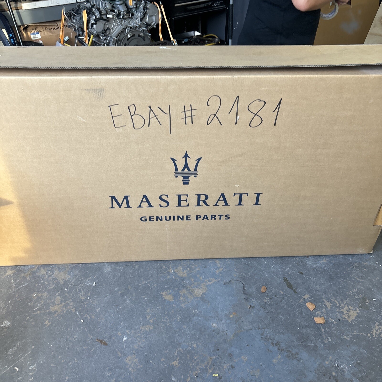 Maserati Ghibli, Right RH SILENCER EXHAUST PIPE COMPLETE 670104139 #2181