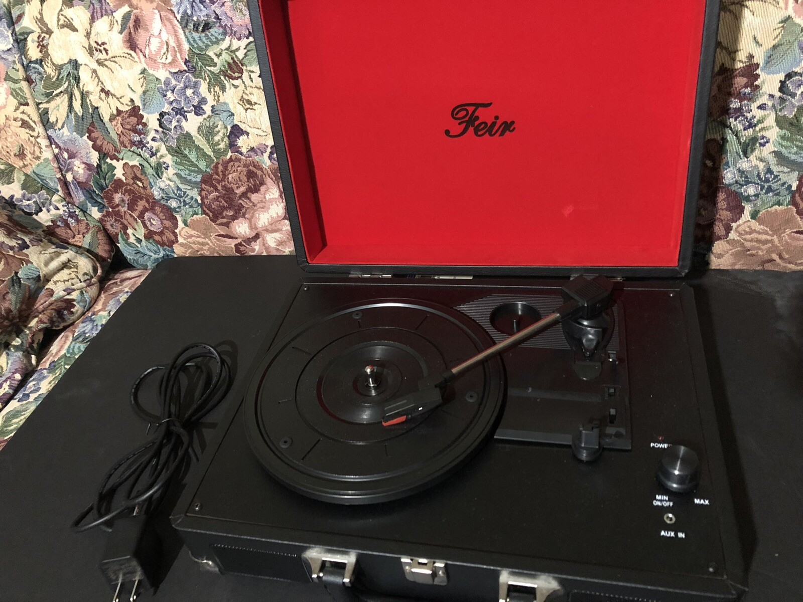 FEIR VINYL RECORD PLAYER
