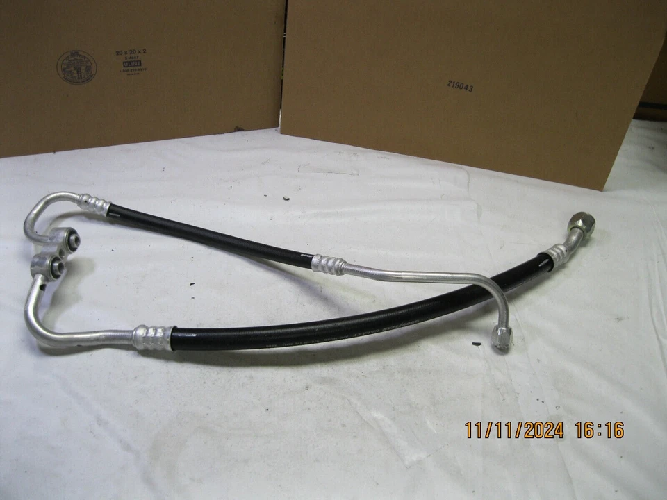 AcDelco 15-30478 15986282 A/C Compressor & Condenser Hose Assembly Foto 2 de 4