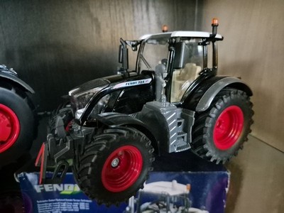 Fendt 724 BLACK