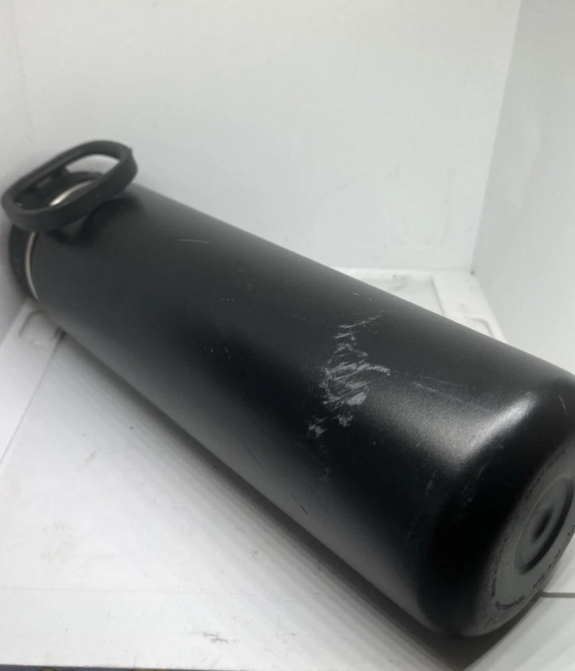 Takeya Actives Insulated Water Bottle with a Spout Lid 22 Oz - Image 3 of 4