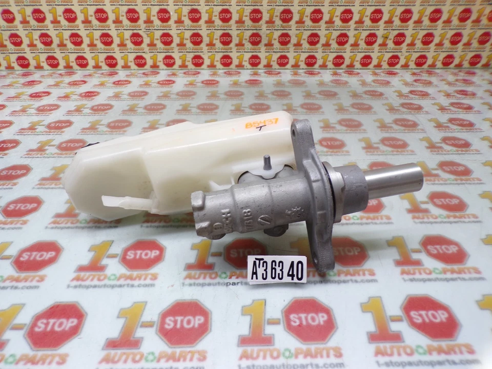 Scion IM 2016 cilindro maestro de frenos 47201-09800 OEM Foto 3 de 4