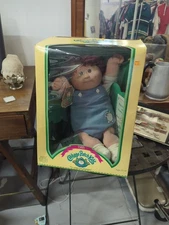 Rare 1985 Cabbage Patch Kids NIB Brown Hair / Brown Eyes ~ Dimple ~ New In Box 