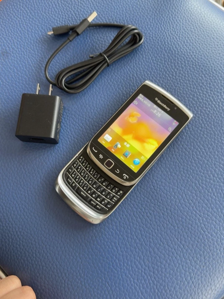 Smartphone Original Blackberry Torch 9810 Desbloqueado GSM HSPA OS 7 Deslizante QWERTY Foto 3 de 4