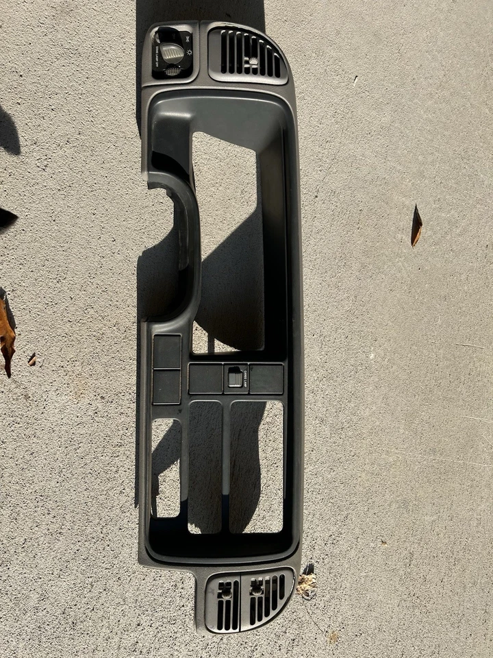 Bisel de instrumentos Chevy Silverado 1995-1998 Foto 2 de 4