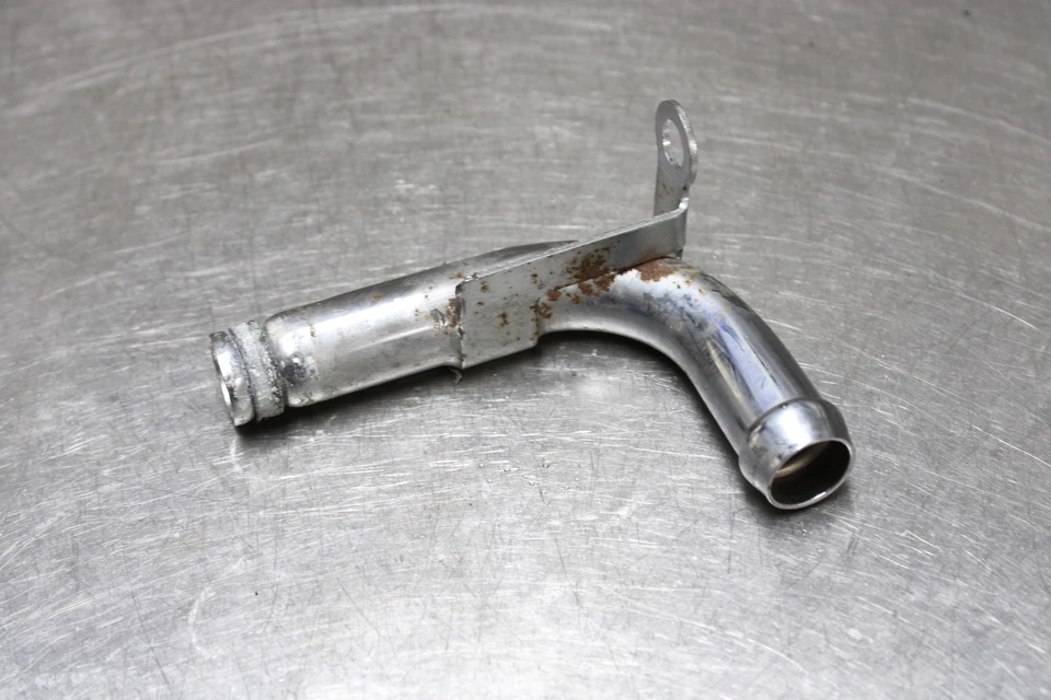 04-09 Honda VTX1300 Shadow VTX 1300 Engine Coolant Hose Pipe Foto 4 de 4