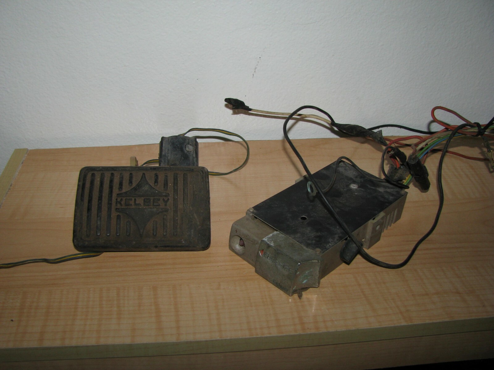 Vintage Kelsey Energize Brake Controller and Brake Pedal Mount Assembly